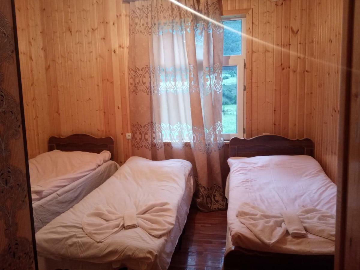Guest House Tavaduri Mestia Exterior photo